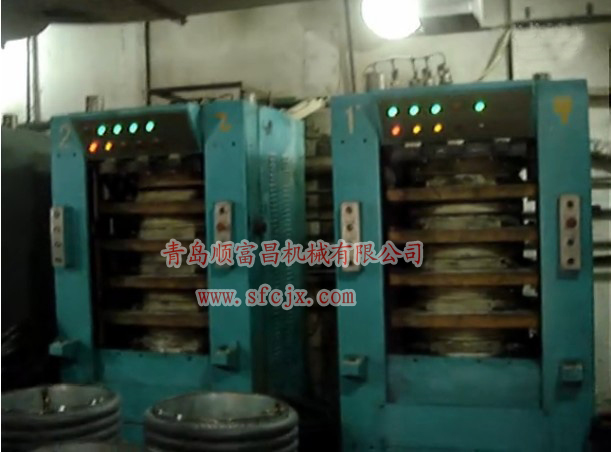 內胎硫化機工作過程(圖)m.xycoop.com.cn